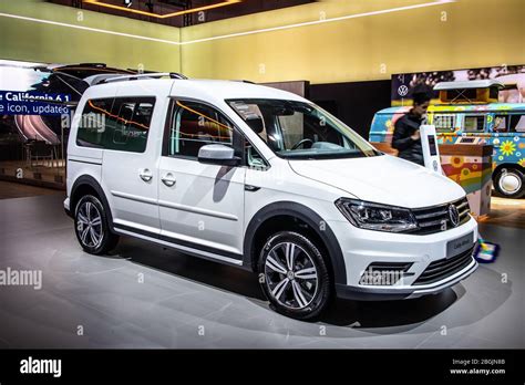 Activity VW .